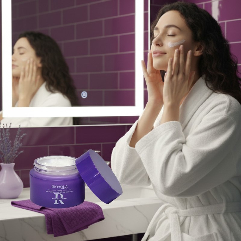 CREMA FACIAL DE RETINOL ANTIARRUGAS Y TENSORA CON ALTA HIDRATACION EN LA PIEL, PARA REJUVENECER Y COMBATIR EL ENVEJICIMIENTO, REDUCE LAS ARRUGAS Y ILUMINA LA PIEL DEJANDOLA SUAVE Y RADIANTE BIOAQUA 60G