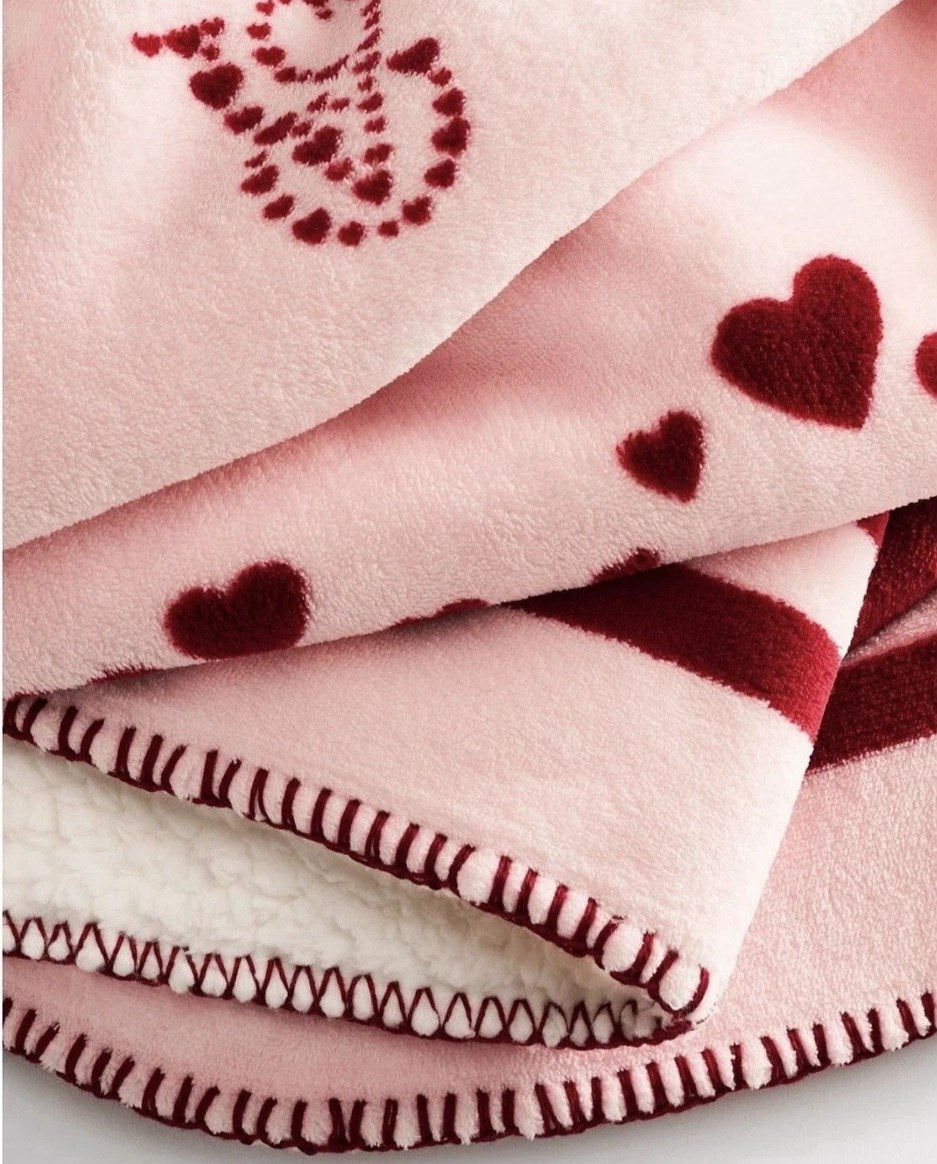 MANTA ULTRA SUAVE Y SEDOSA PREMIUM VICTORIAS SECRET 127X152CM