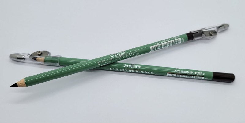 DELINEADOR EN LAPIZ DE OJOS Y LABIOS ALOE VERA Y VITAMINA E COLOR CAFE CLINIQUE