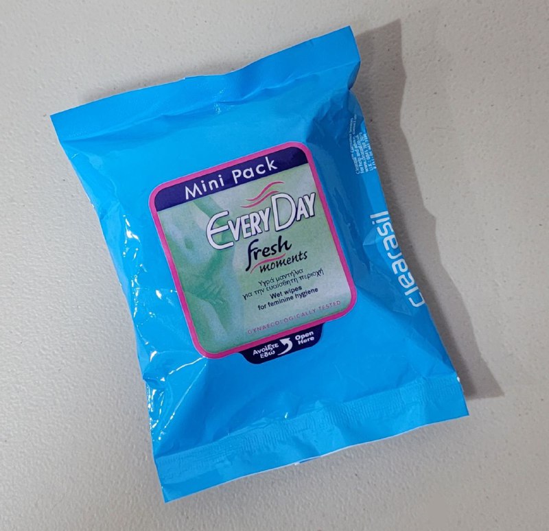 TOALLITAS HUMEDAS EN MINI PAQUETE PARA ZONA INTIMA SENSIBLE EVERY DAY 30UND