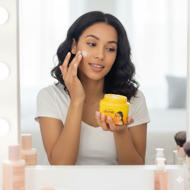 CREMA FACIAL ORIGINAL CAROTONE ACLARANTE, HIDRATANTE Y ANTIOXIDANTE NATURAL GLOW 135ML