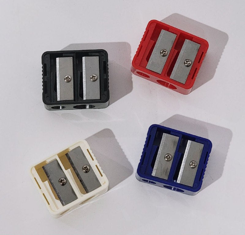 SACAPUNTAS DE LAPIZ DELINEADORES DE OJOS, LABIOS, ETC DOBLE HOJA ANTIOXIDO 4 COLORES