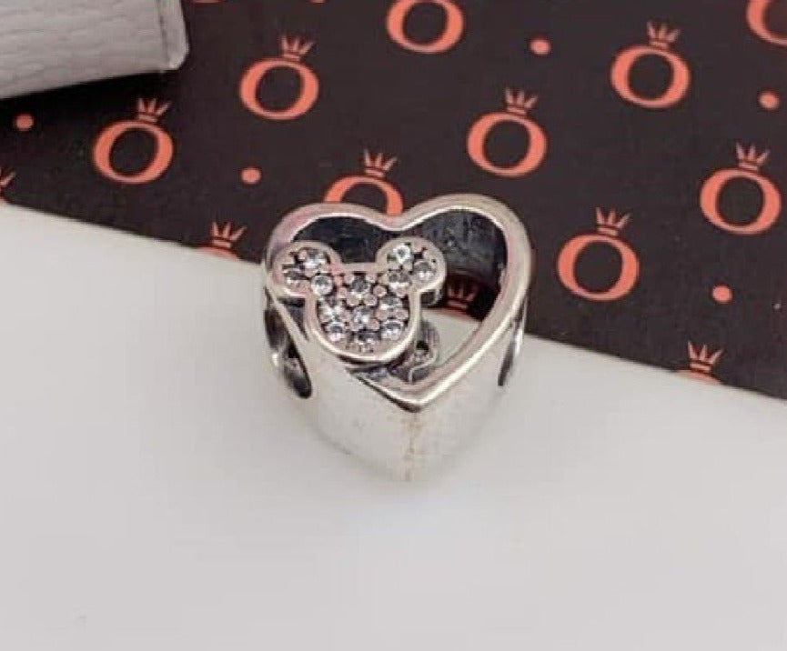 PCHARM1083 CORAZON CON FIGURA DE MICKEY MOUSE ACUN COSTADO