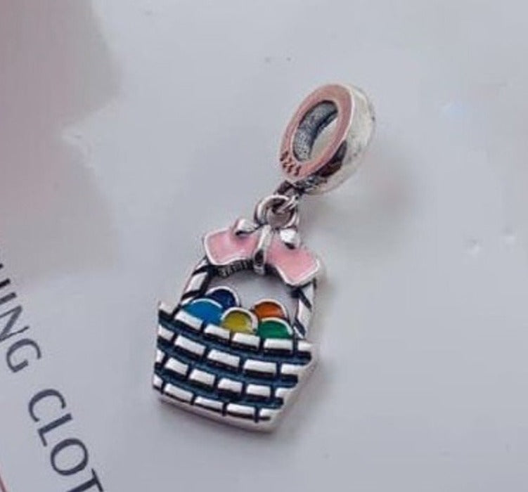 PCHARM1368 COLGANTE CANASTA DE HUEVOS DE PASCUA