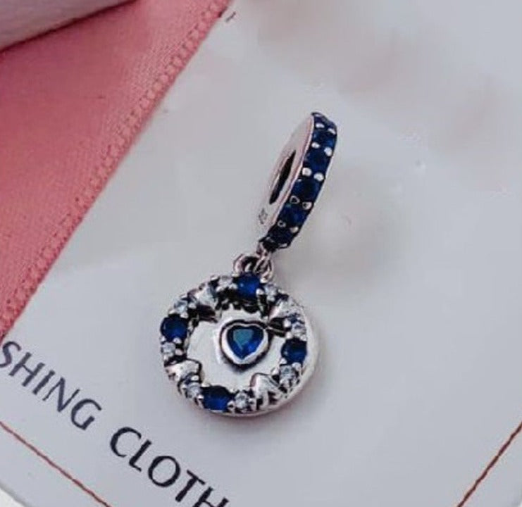 PCHARM1428 COLGANTE DOBLE CON CIRCONES AL REDEDOR Y CORAZON EN MEDIO