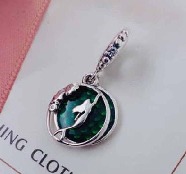 PCHARM1431 COLGANTE DOBLE FONDO VERDE CON SIRENA