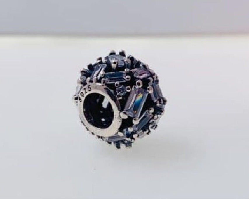 PCHARM1682 CIRCULAR CRISTALES AZULES