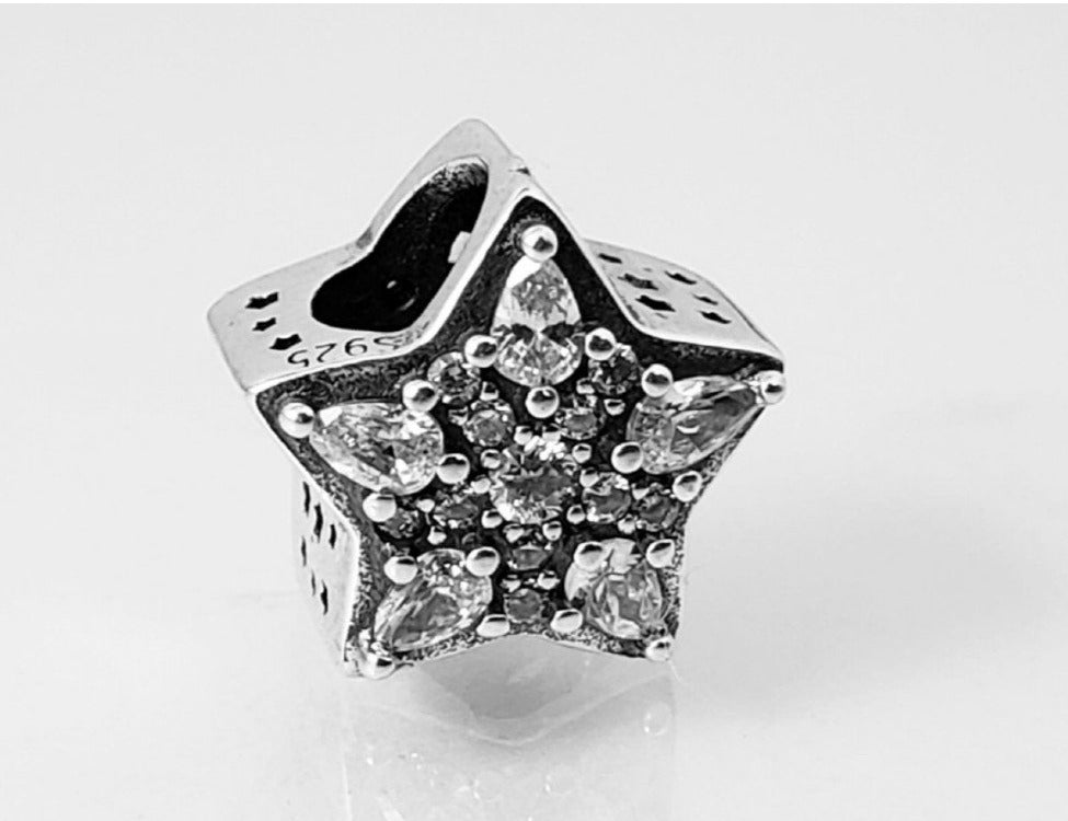 PCHARM2096 ESTRELLA CON CIRCONES TRANSPARENTES