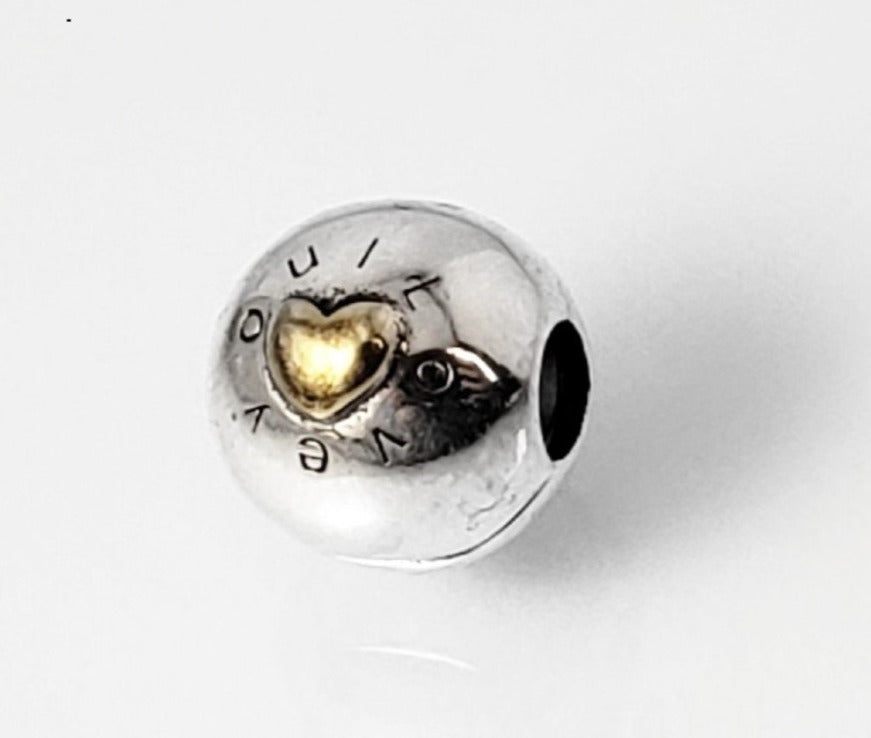 PCHARM2192 SEGURO CON CORZON DORADO EN MEDIO Y MENSAJE (TE AMO) AMOR SAN VALENTIN