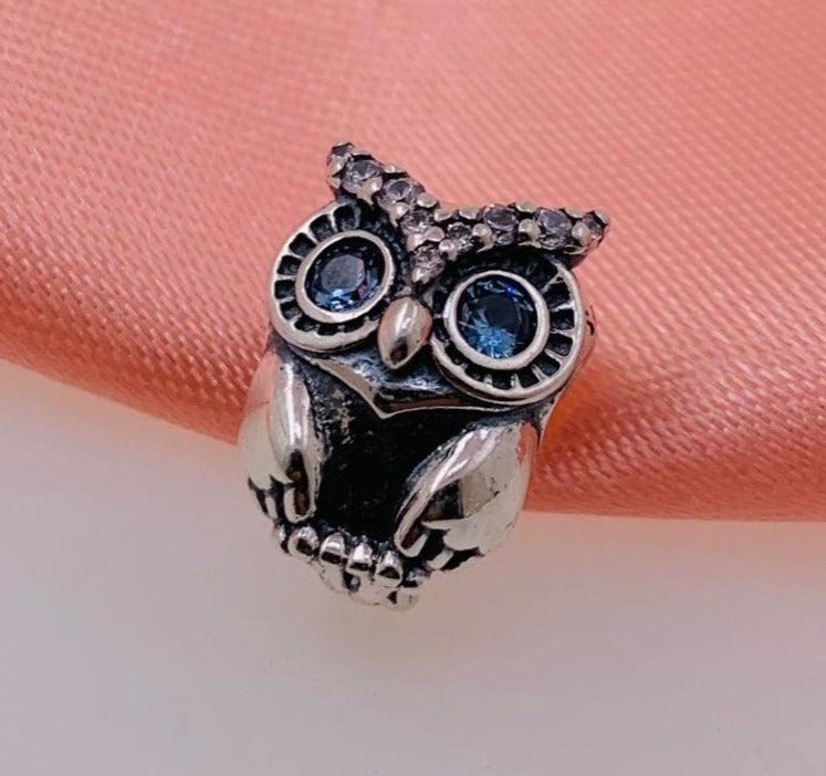 PCHARM2385 BUHO CON OJOS AZULES