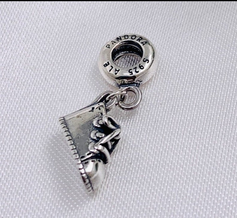 PCHARM2442 COLGANTE DE ZAPATITO DE BEBE