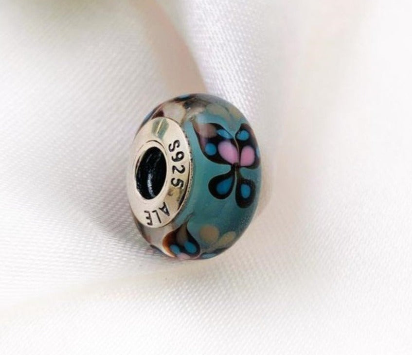 PCHARM946 CRITAL DE MURANO CON MARIPOSAS AZUL