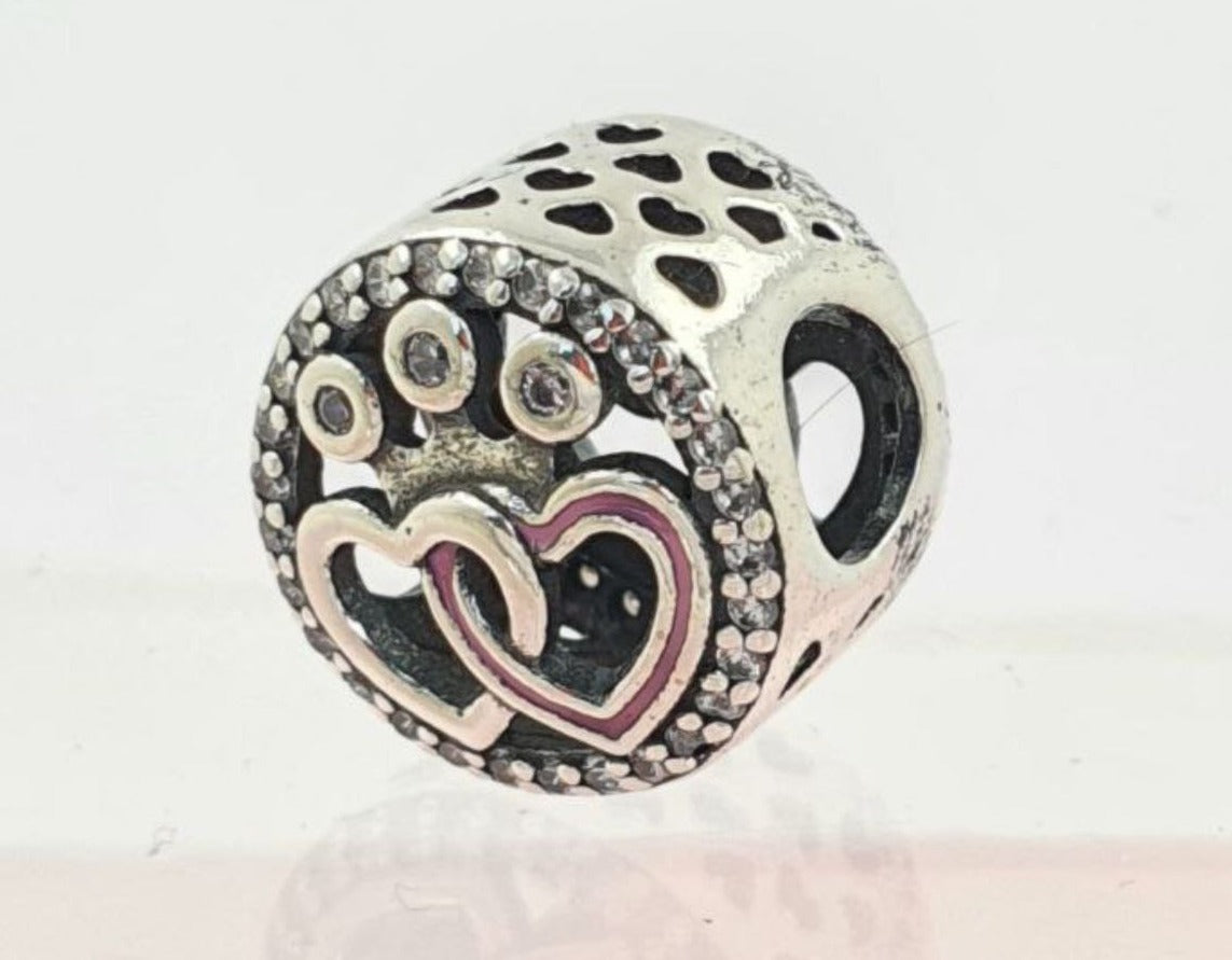 PCHARM2758 CIRCULAR CON DOS CORAZONES EN MEDIO