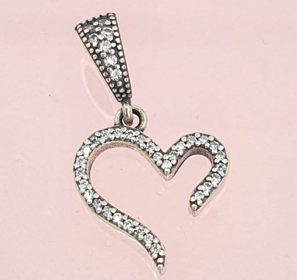 PCHARM2787 COLGANTE DE CORAZON CON CIRCONES