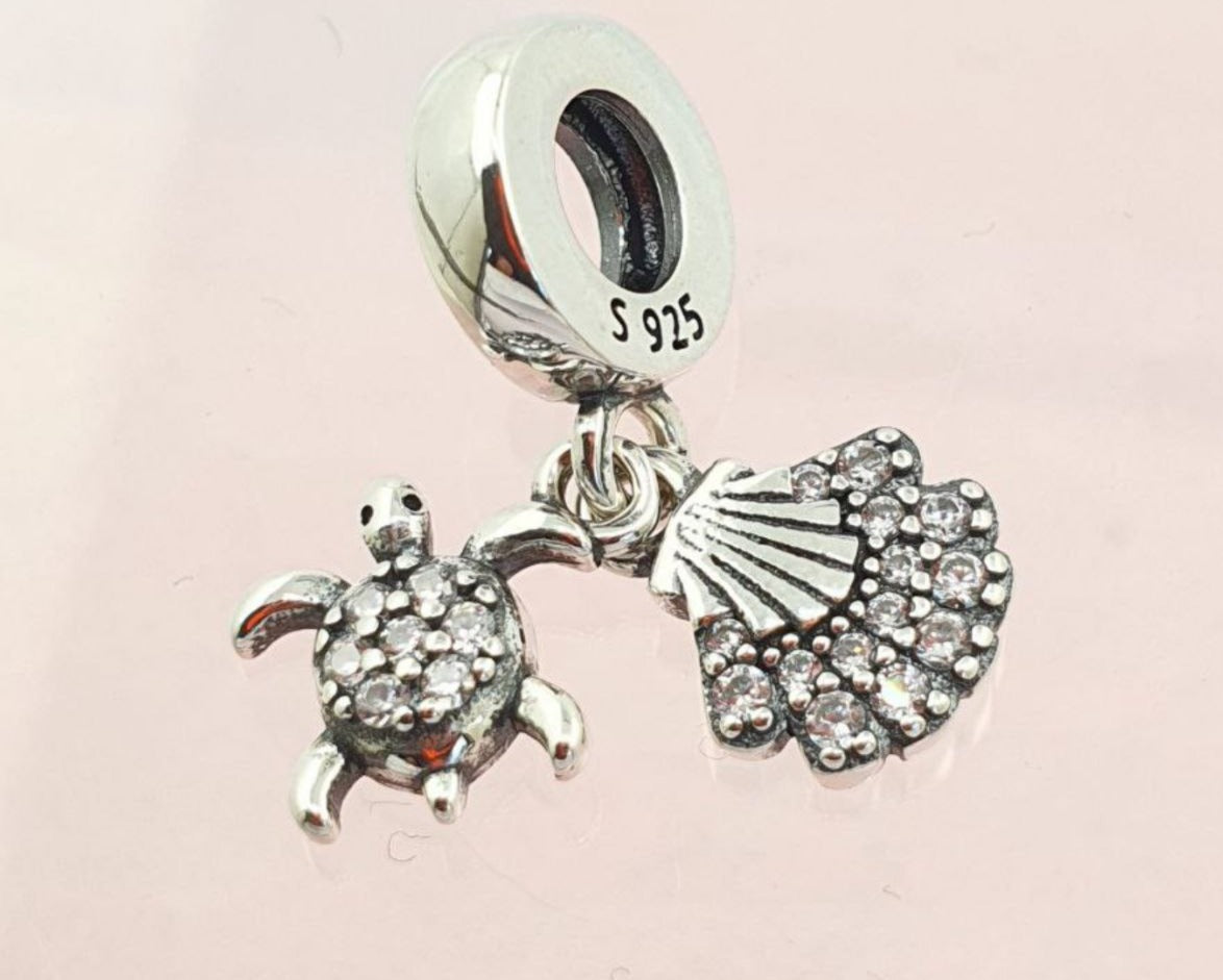 PCHARM2721 COLGANTE DOBLE DE TORTUGA Y CONCLA DE MAR