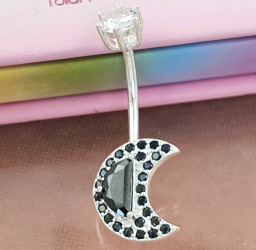 PIERCING DE PLATA 9.25 PARA OMBLIGO EN FORMA DE LUNA CON PIEDRAS NEGRAS