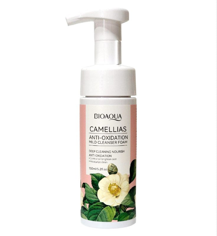 LIMPIADOR FACIAL EN ESPUMA DE ESENCIA DE CAMELIA, LIMPIEZA PROFUNDA Y NUTRITIVA, ANTIOXIDANTE QUE CONTROLA LA GRASA E HIDRATA LA PIEL, DEJANDOLA SUAVE Y BRILLANTE BIOAQUA 150ML