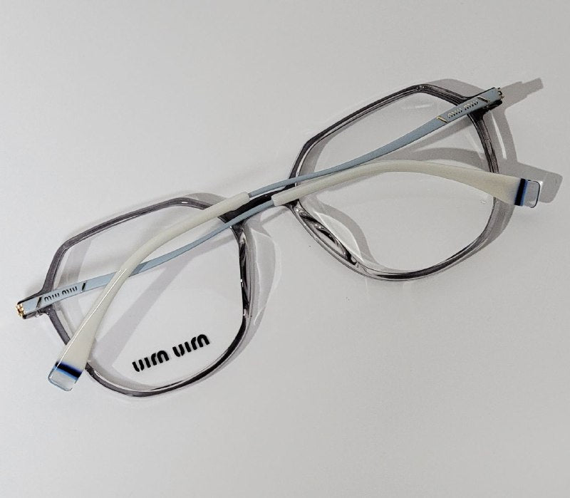 LENTES ORIGINALES PARA GRADUAR MIU MIU