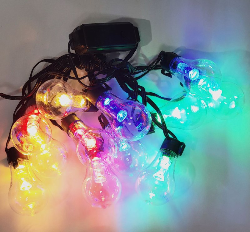 LUCES DECORATIVAS NAVIDEÑAS LED DE 12 GUIRNALDA PARA INTERIORES O EXTERIORES CONN BOMBILAS LED MULTICOLOR