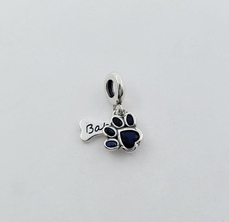 PCHARM2728$3 FORMA PATA Y HUESO DE PERRO NEGRO PANDORA PLATA 9.25