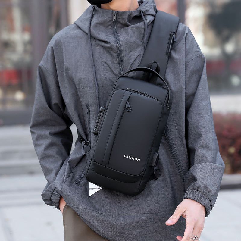 MOCHILA ECONOMICA CRUZADA IMPERMEABLE PARA HOMBRES CON PUERTO USB Y SISTEMA ANTIRROBO CLAVE