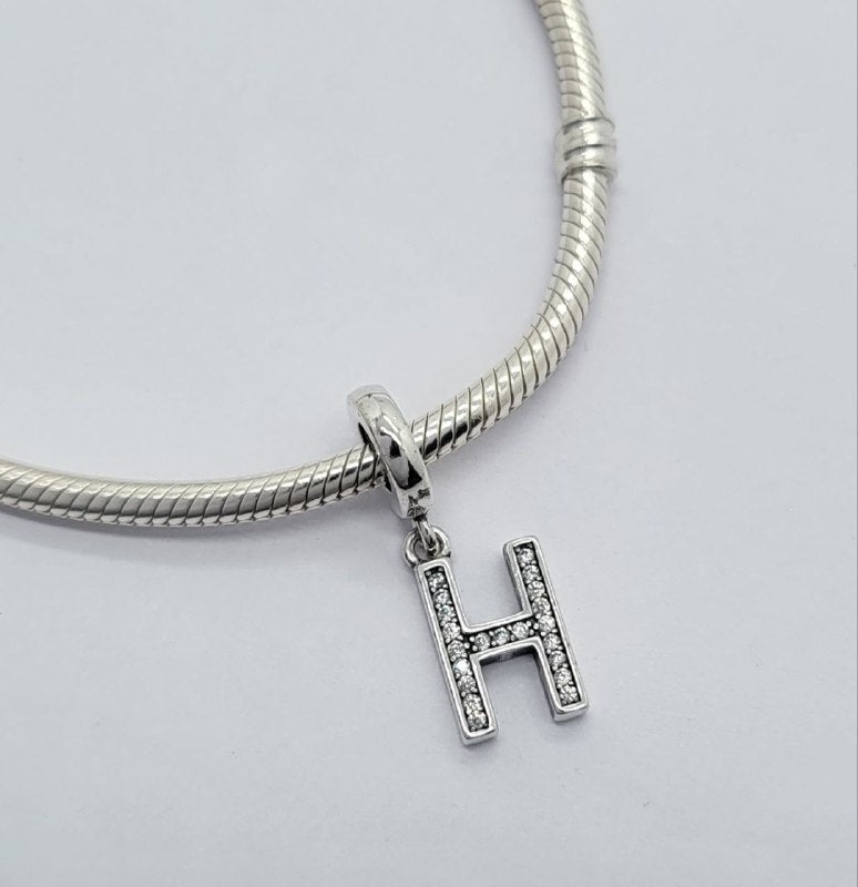 PCHARM4066$H LETRA H PANDORA PLATA 9.25