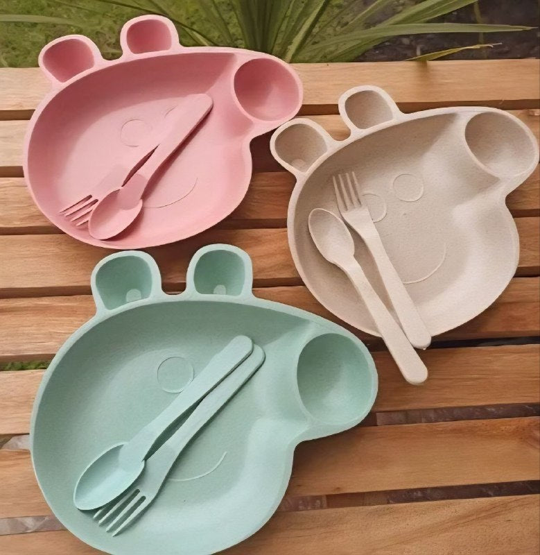 PLATO EN SET INFANTIL DE 4 DIVISIONES DE PEPPA PIG 3 COLORES