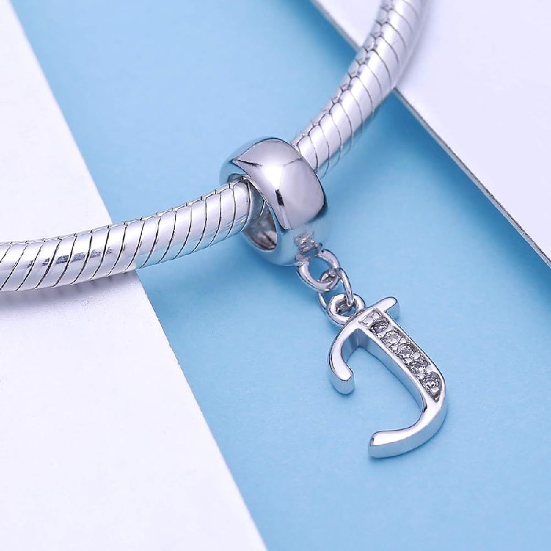 PCHARM4056$J LETRA J PANDORA PLATA 9.25