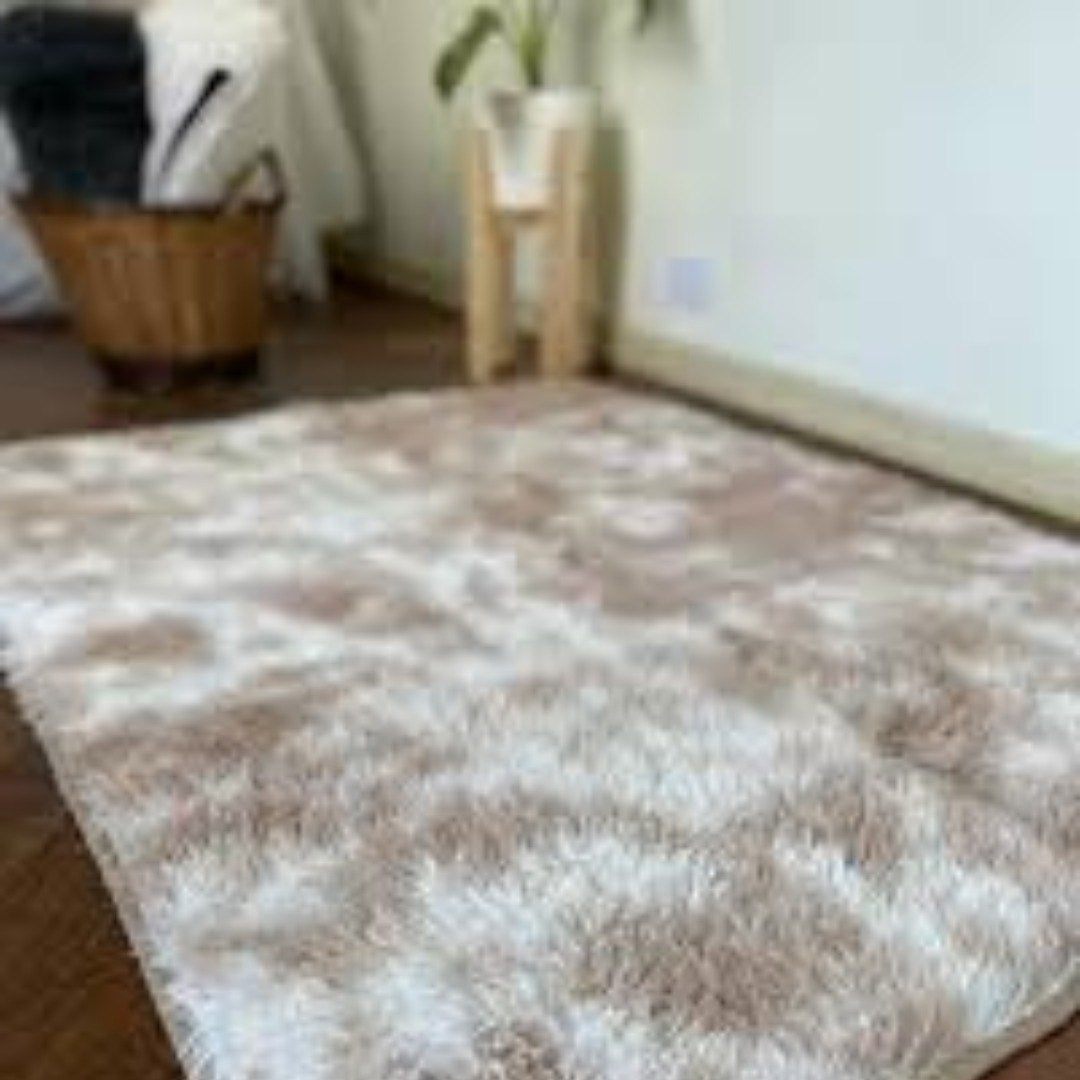 ALFOMBRA PREMIUM COLOR BEIGE Y BLANCO MARMOLEADO BENELI HOME 50X80CM