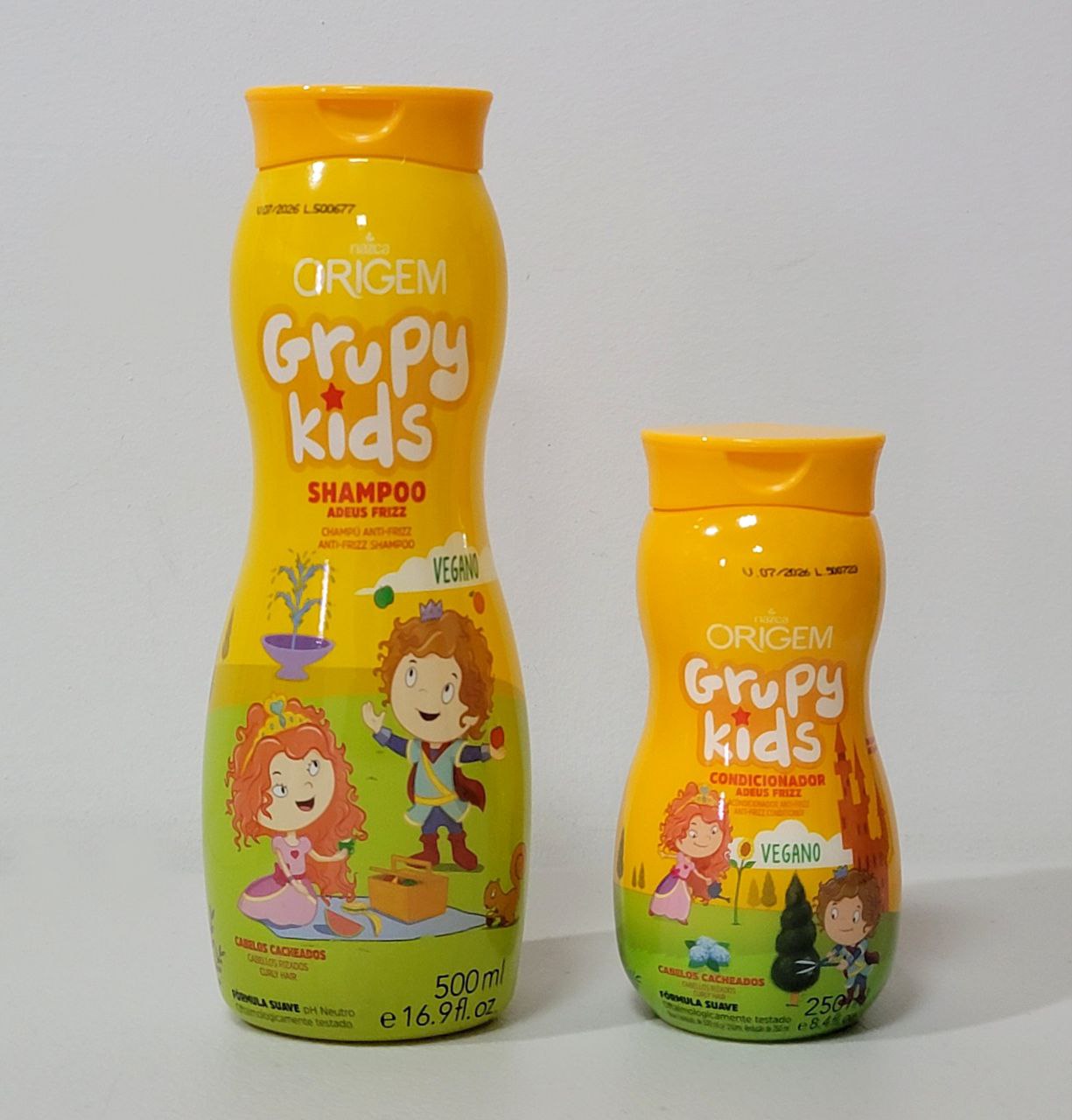 SHAMPOO Y ACONDICIONADOR EN KIT ANTI FRIZZ NAZCA ORIGEM GRUPY KIDS 500ML, 250ML