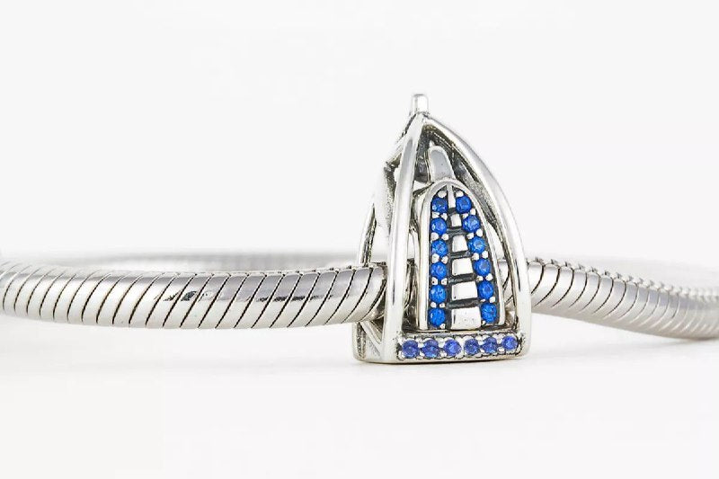 PCHARM4114 FORMA DE BURJ AL ARAB PANDORA PLATA 9.25