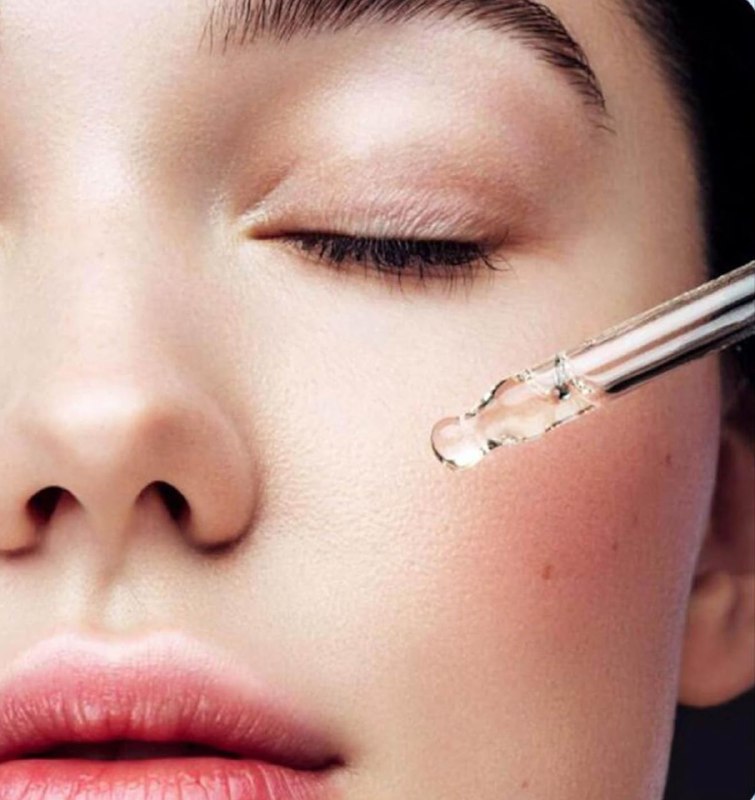 SUERO FACIAL DE COLAGENO Y SAKURA, DA TEXTURA HIDRATANTE DE FACIL ABSORCION, BLANQUE LA PIEL Y LA DEJA SUAVE SADOER 100ML