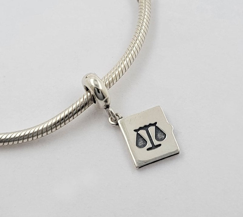 PCHARM4085 FORMA DE BALANZA PANDORA PLATA 9.25