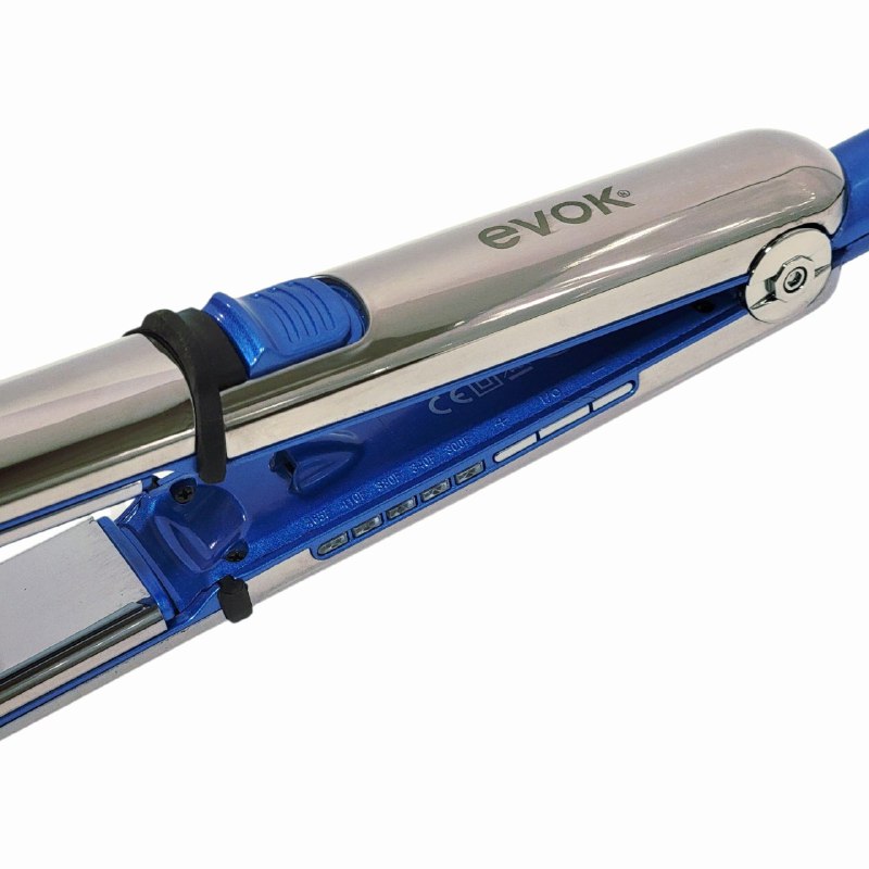 PLANCHA PARA EL CABELLO CON PANTALLA LED Y PLACAS DE TITANIO DE CALENTAMIENTO RAPIDO EVOK