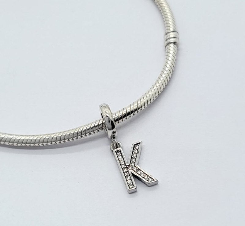 PCHARM4066$K LETRA K PANDORA PLATA 9.25