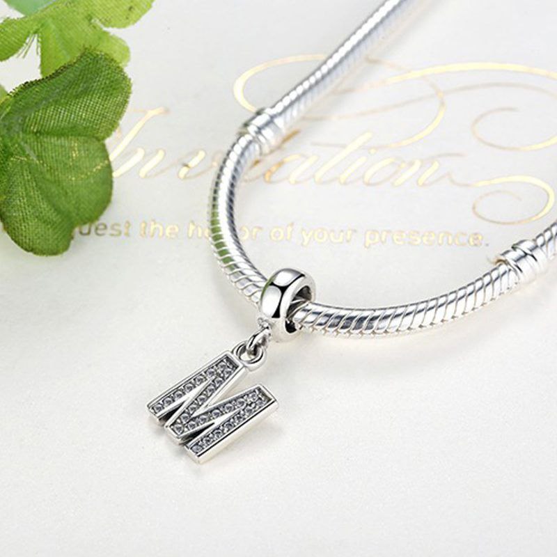 PCHARM4054$M LETRA M PANDORA PLATA 9.25