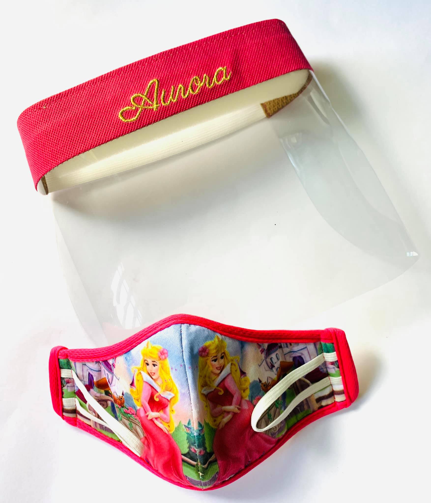 CARETA DE NIÑA CON MASCARILLA