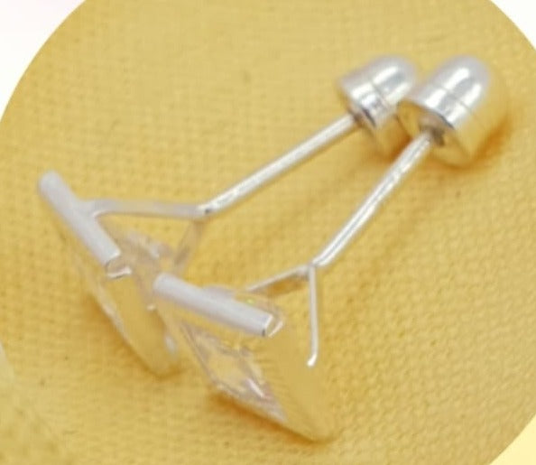 PARIN106 ARITO CUADRADO CON PIEDRA TRANSPARENTE, PLATA 925