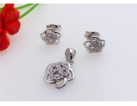 PSET1860 SET ROSA O FLOR CON ZIRCONIA BLANCO PLATA 9.25