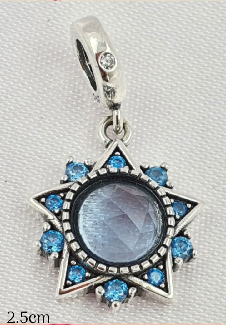 PCHARM2650#3   COLGANTE DE ESTRELLA CON CIRCONES AZULES