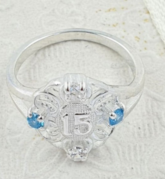 PANI1702A ANILLO 15 AÑOS OVALADO PIEDRAS AZULES, PLATA 925